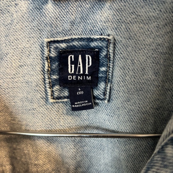GAP kids Faded Blue Denim Jacket - Picture 4 of 4